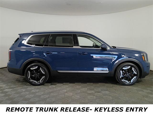 used 2024 Kia Telluride car, priced at $36,724