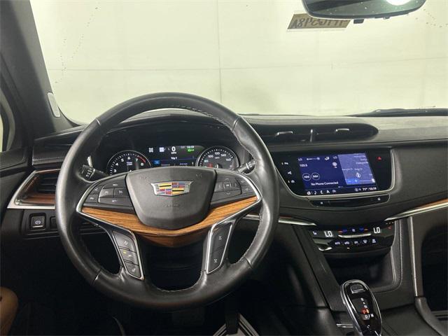 used 2023 Cadillac XT5 car, priced at $35,247