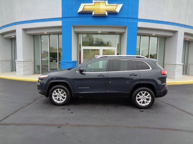 used 2018 Jeep Cherokee car, priced at $17,995