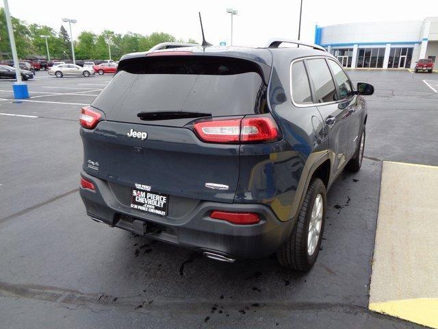 used 2018 Jeep Cherokee car, priced at $17,995