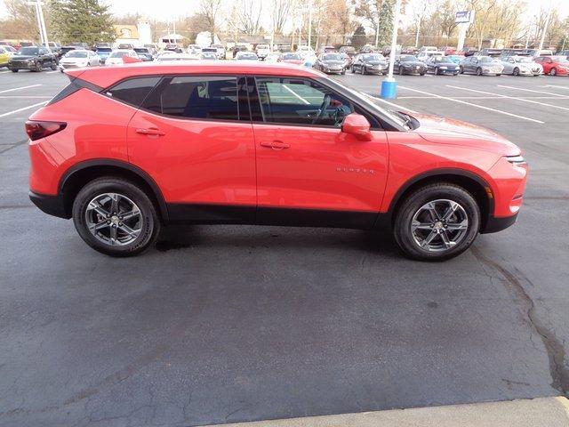 new 2025 Chevrolet Blazer car