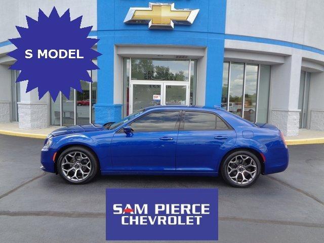 used 2018 Chrysler 300 car, priced at $18,895