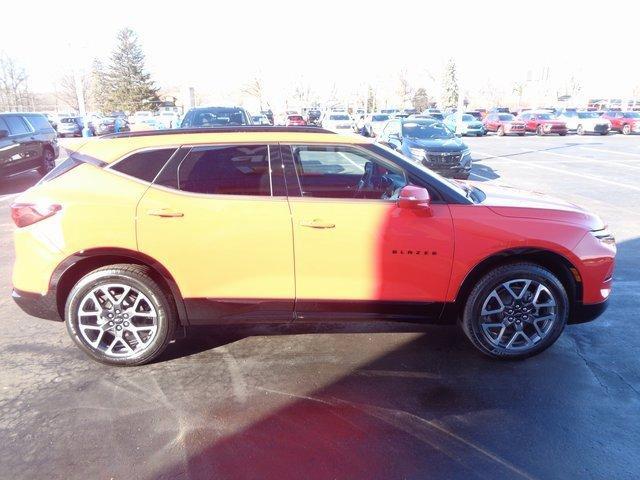 new 2025 Chevrolet Blazer car