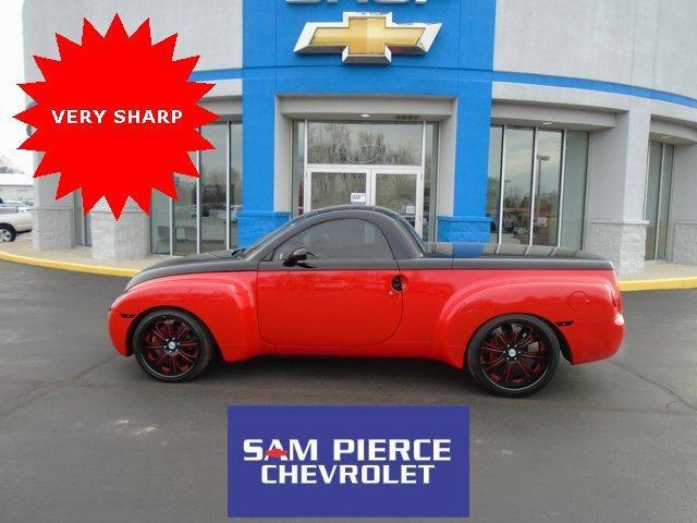 used 2004 Chevrolet SSR car, priced at $29,995