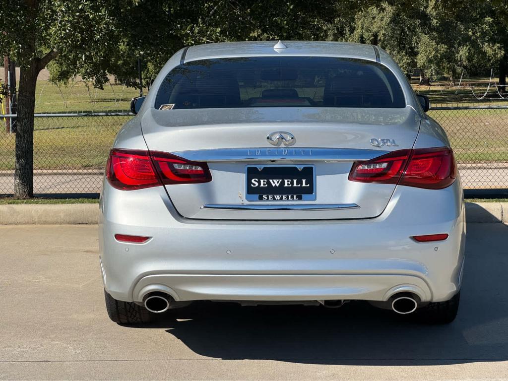 used 2017 INFINITI Q70L car, priced at $30,999