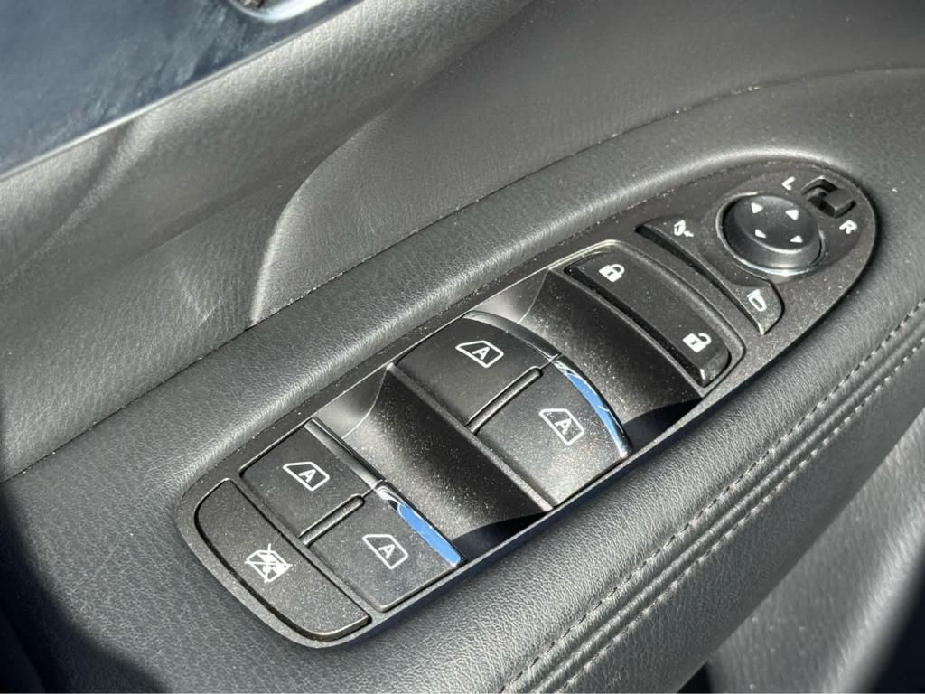 used 2017 INFINITI Q70L car, priced at $30,999