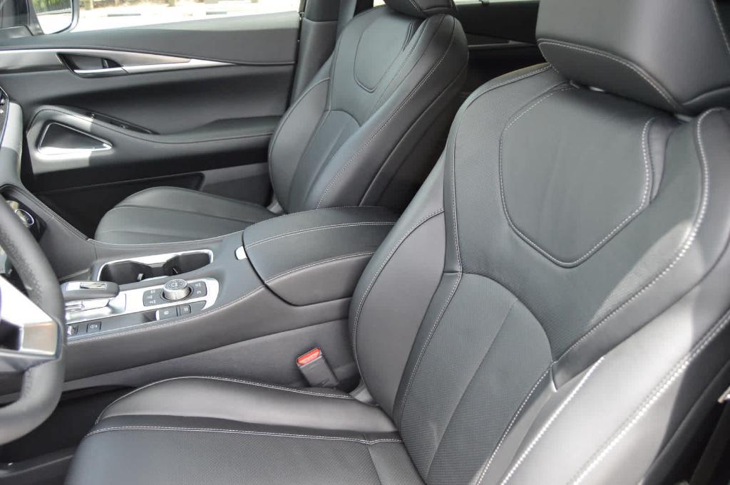 used 2025 INFINITI QX60 car, priced at $45,999