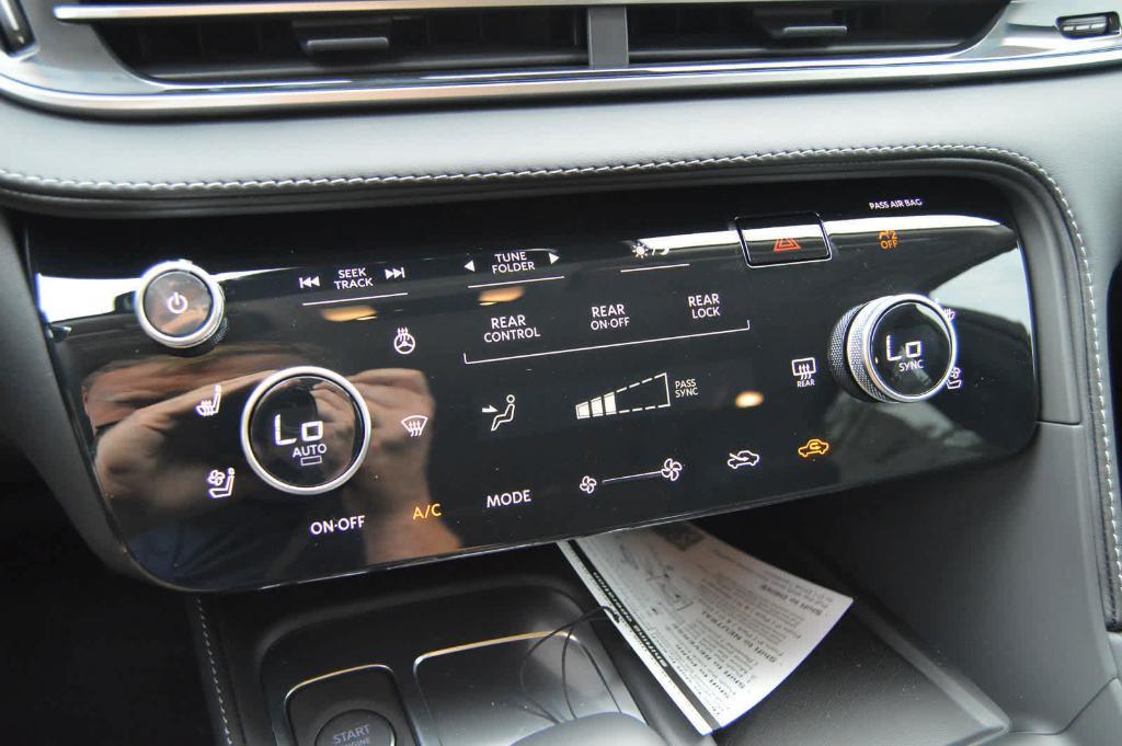 new 2025 INFINITI QX60 car, priced at $59,885