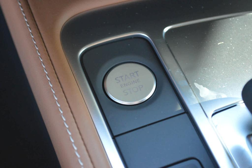 new 2025 INFINITI QX60 car, priced at $80,545