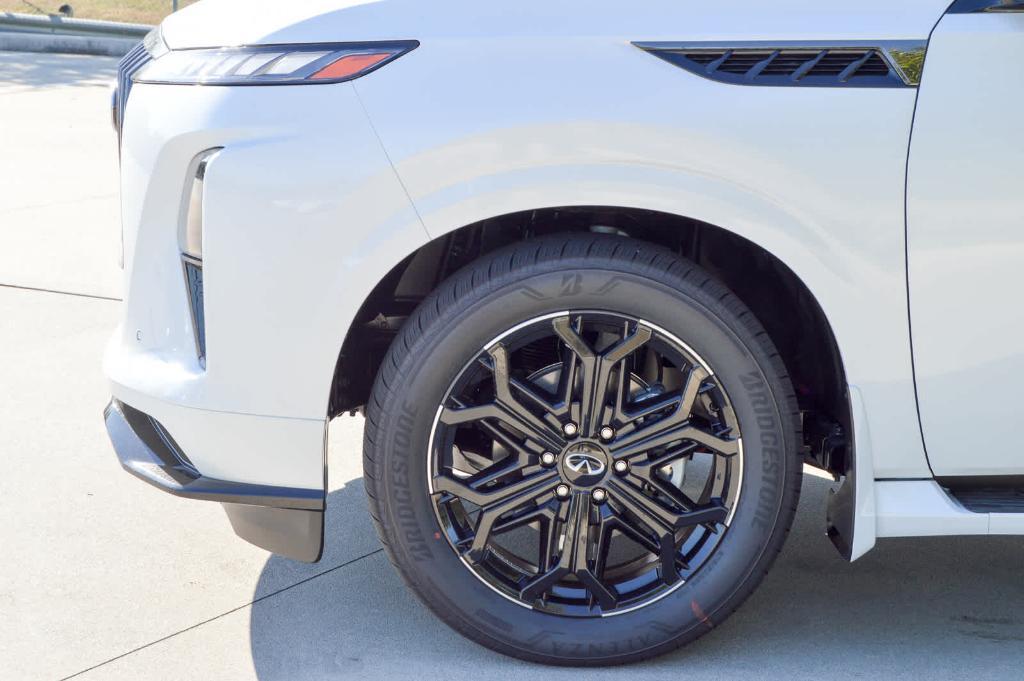 new 2026 INFINITI QX80 car, priced at $106,525