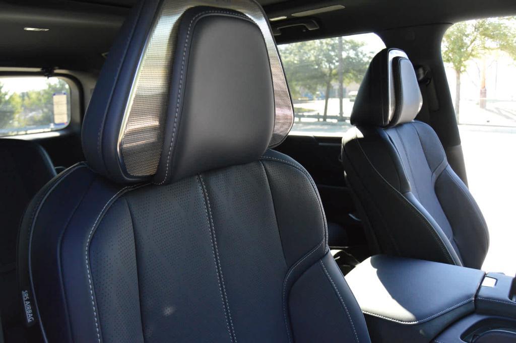 new 2026 INFINITI QX80 car, priced at $106,525