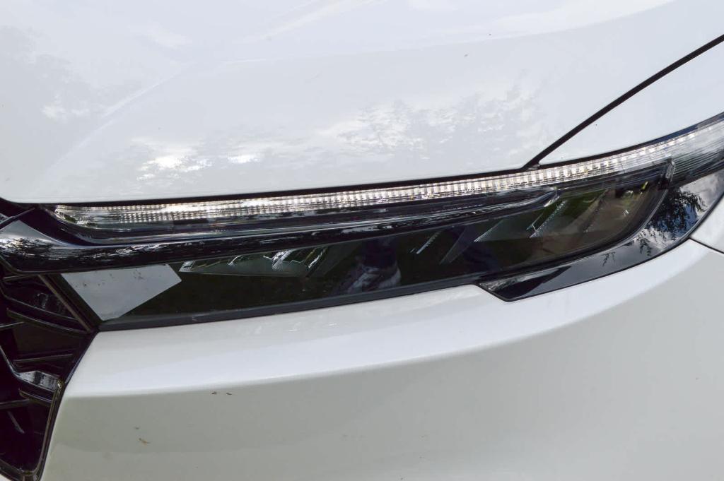 used 2025 Honda CR-V Hybrid car, priced at $36,999