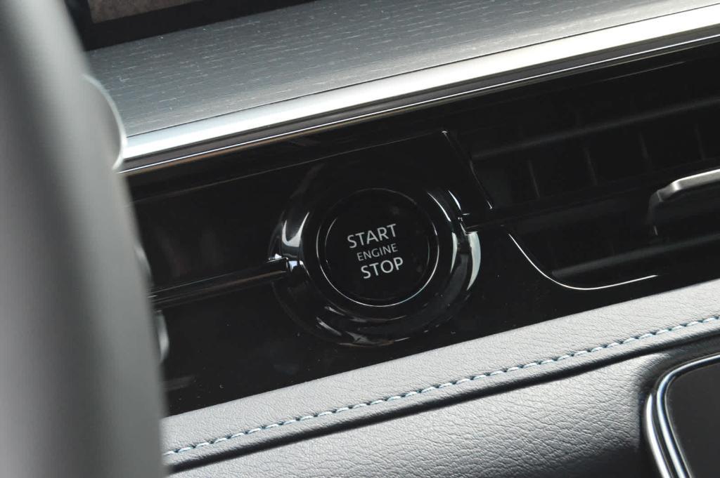 new 2026 INFINITI QX80 car, priced at $106,320