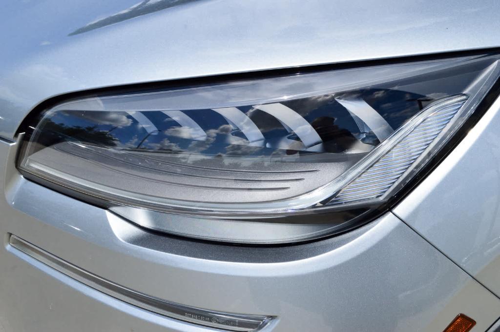 used 2023 Lincoln Aviator car, priced at $44,999