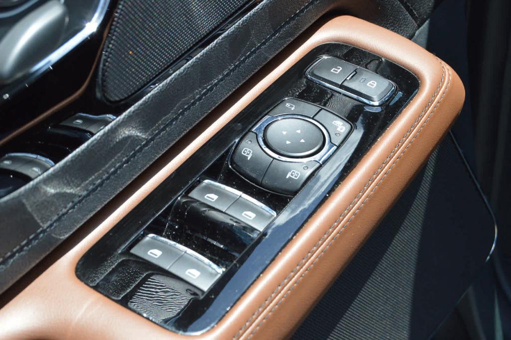 used 2023 Lincoln Aviator car, priced at $44,999