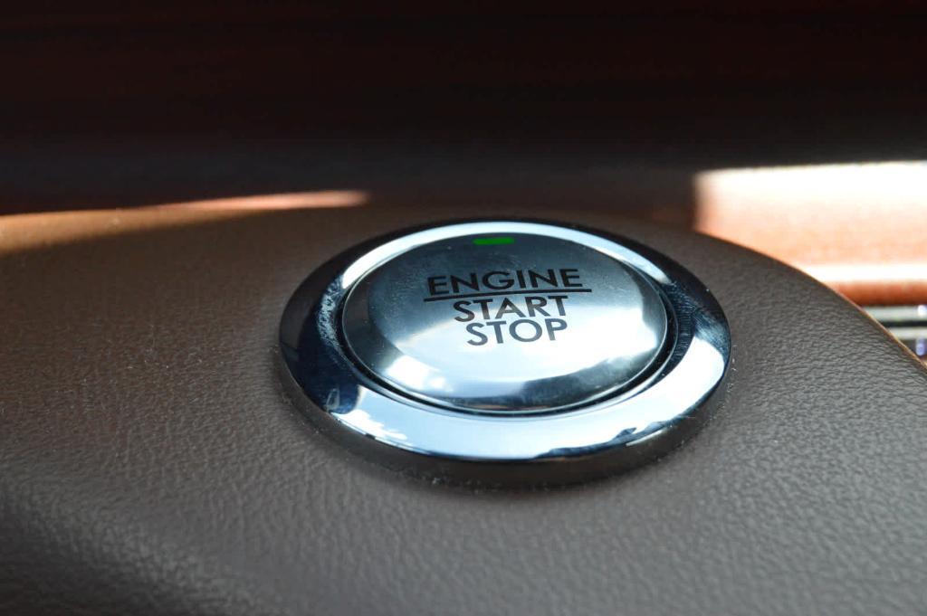 used 2023 Lincoln Aviator car, priced at $44,999