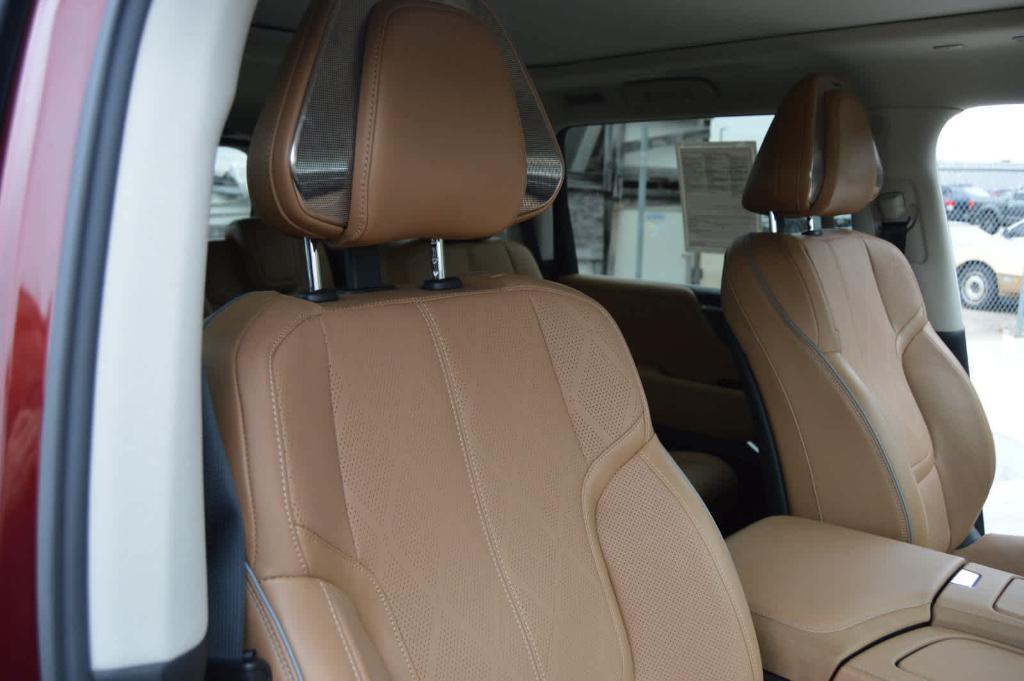 used 2025 INFINITI QX80 car, priced at $86,999