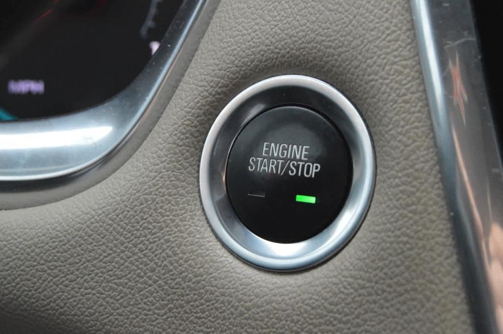 used 2022 Chevrolet Traverse car, priced at $26,991