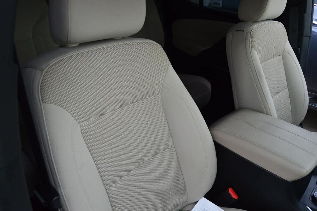 used 2022 Chevrolet Traverse car, priced at $26,991