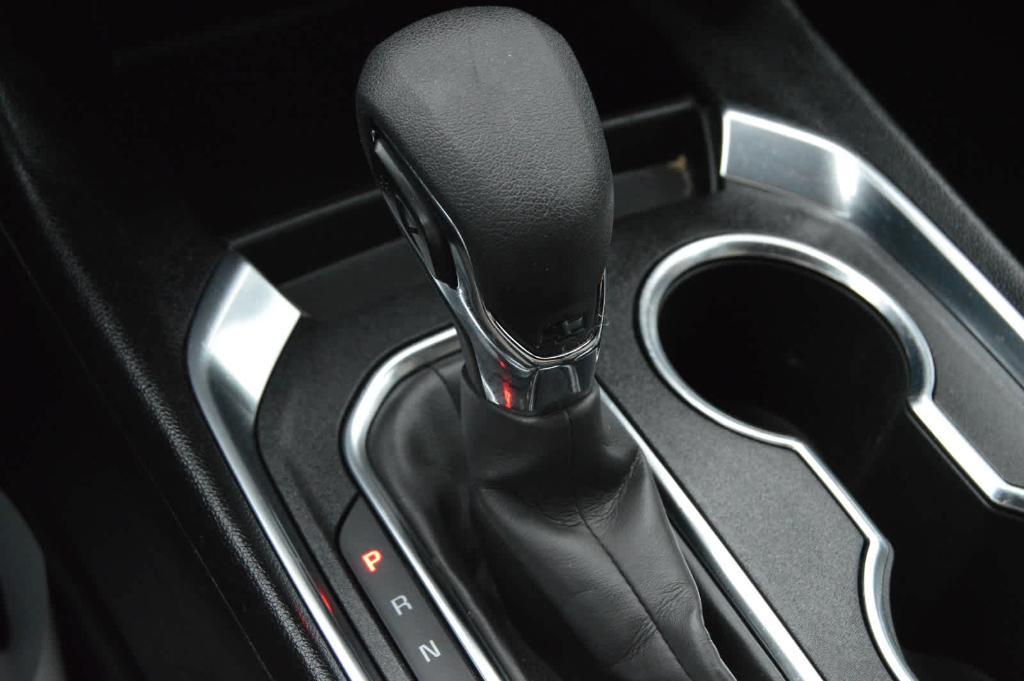 used 2022 Chevrolet Traverse car, priced at $26,991