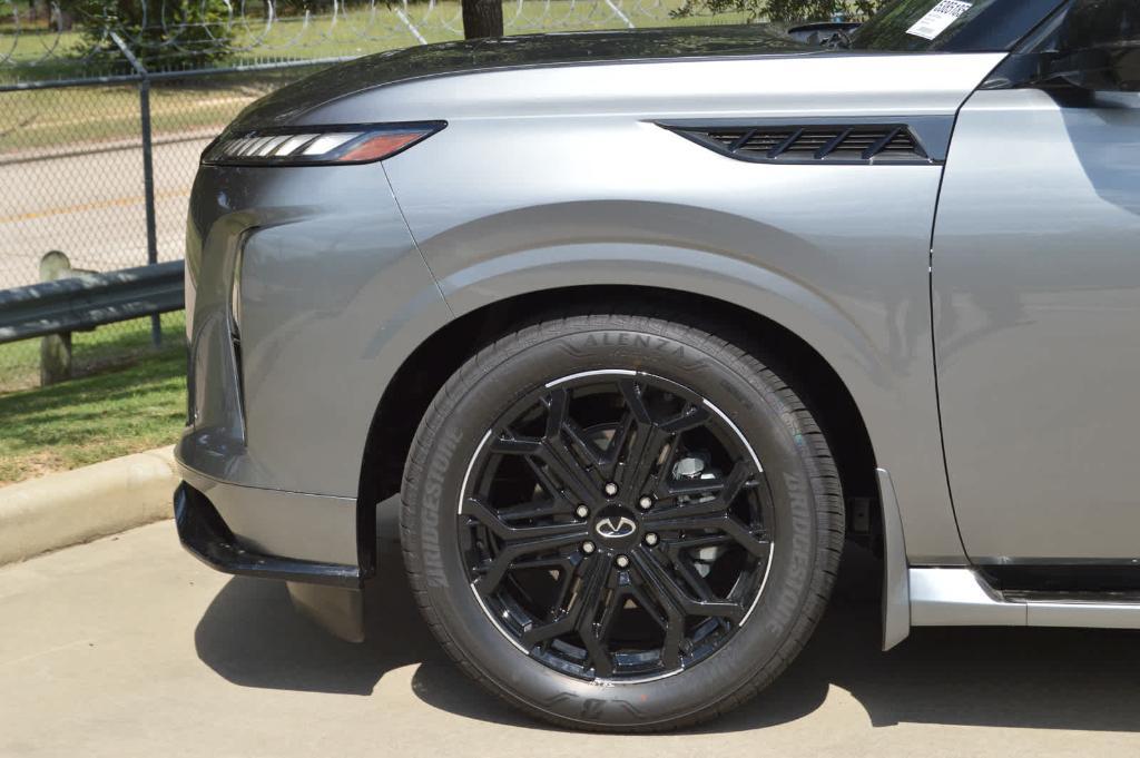 new 2026 INFINITI QX80 car, priced at $107,165