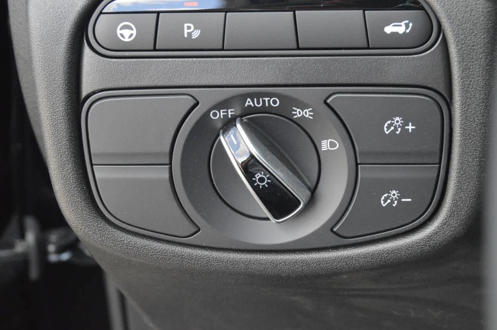 new 2025 INFINITI QX50 car, priced at $48,370