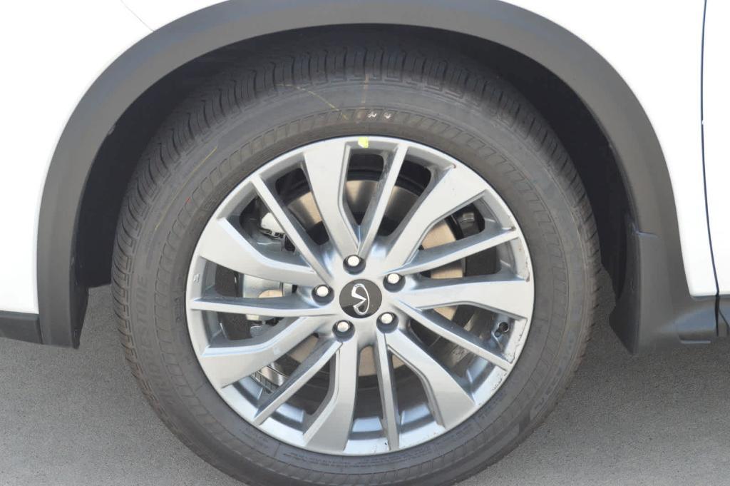 new 2025 INFINITI QX50 car, priced at $44,585