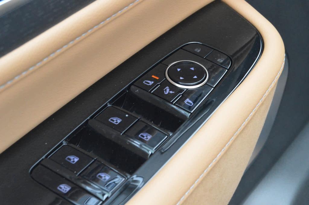 new 2025 INFINITI QX80 car, priced at $113,635