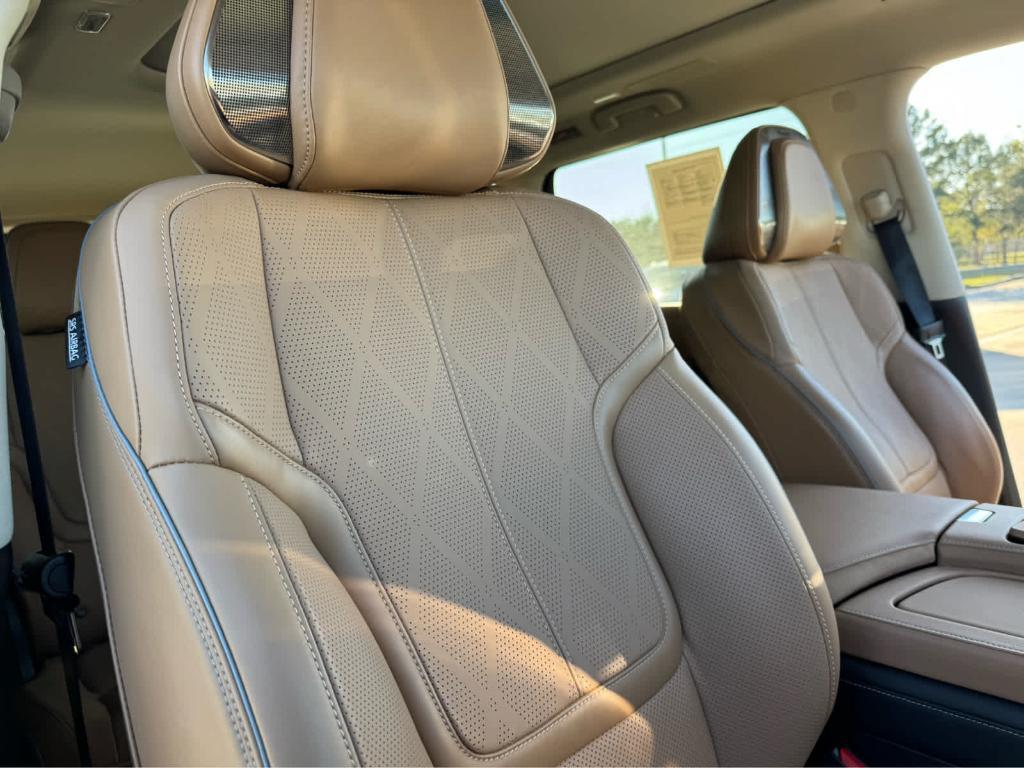 used 2025 INFINITI QX80 car, priced at $81,999