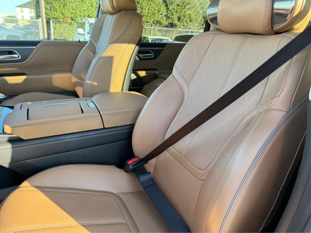 used 2025 INFINITI QX80 car, priced at $81,999