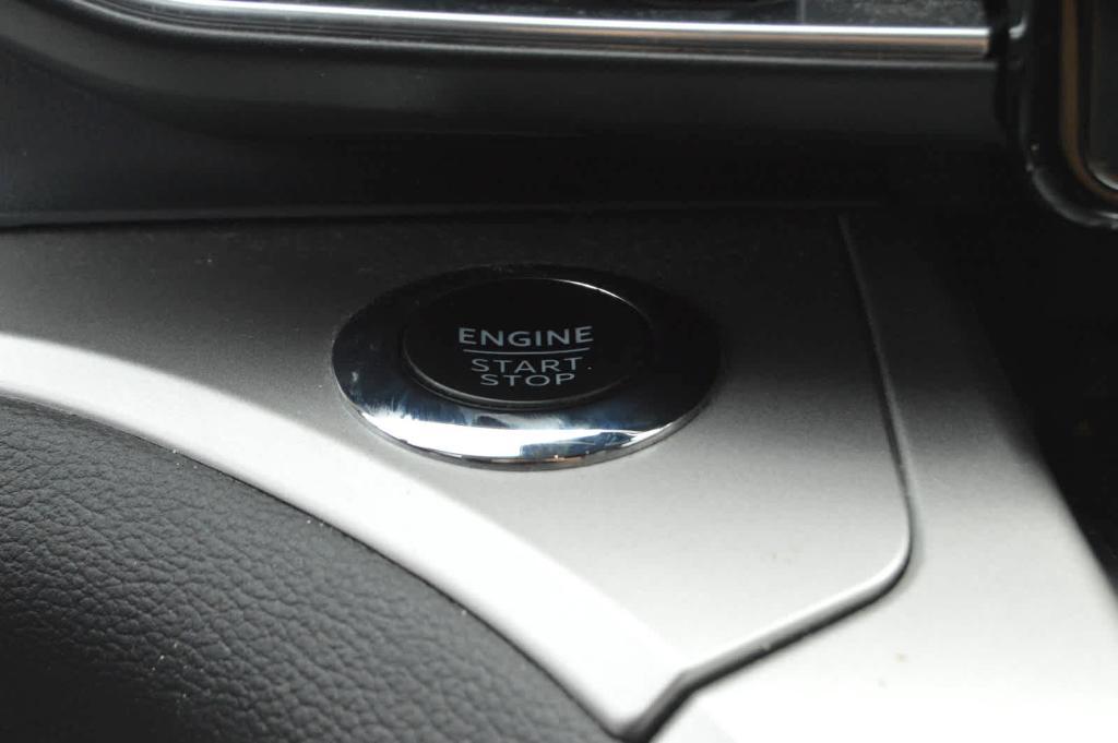 used 2022 Ford Explorer car, priced at $24,899