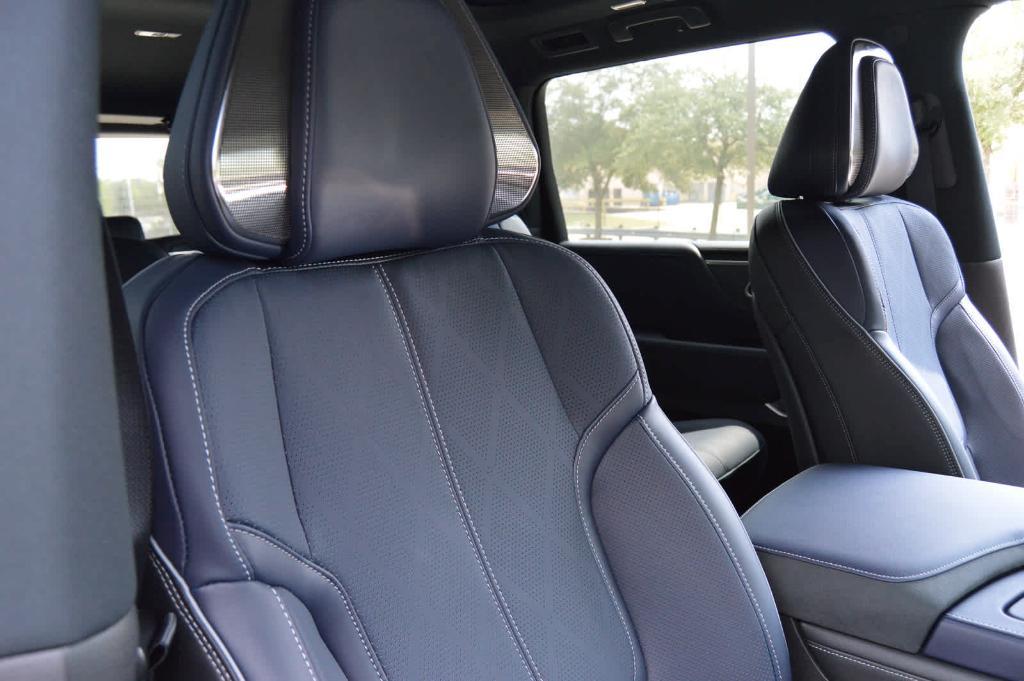new 2026 INFINITI QX80 car, priced at $106,320