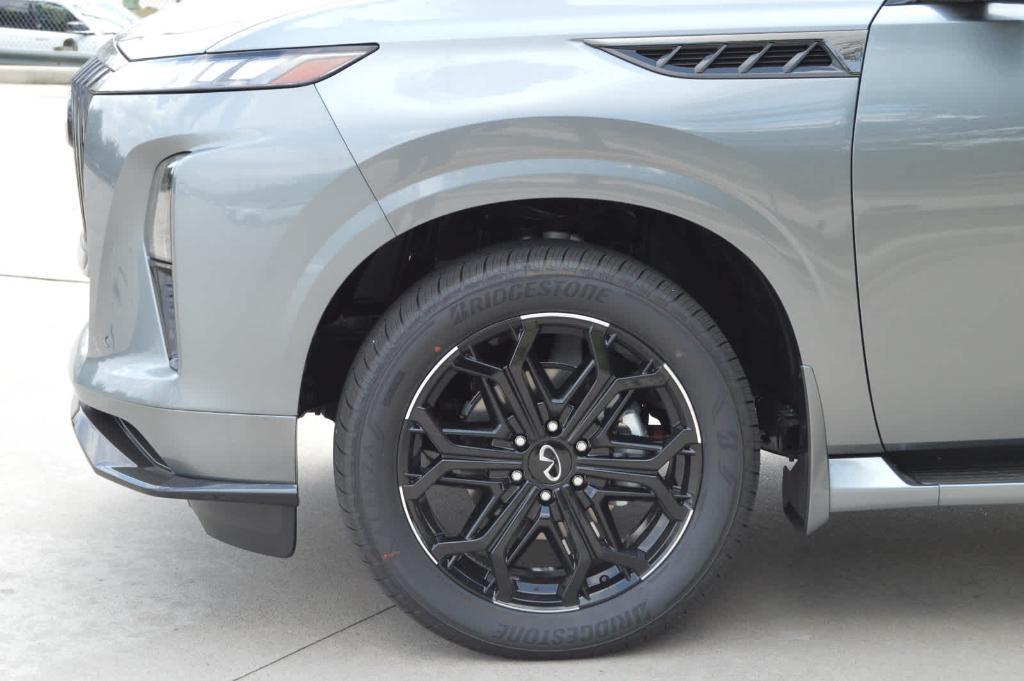 new 2026 INFINITI QX80 car, priced at $106,320