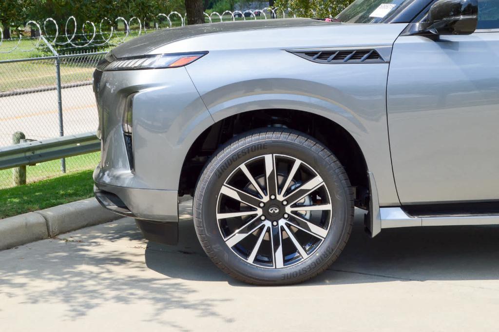 new 2026 INFINITI QX80 car, priced at $121,789