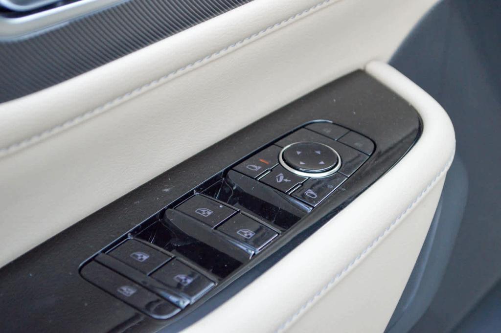 new 2025 INFINITI QX80 car, priced at $84,445