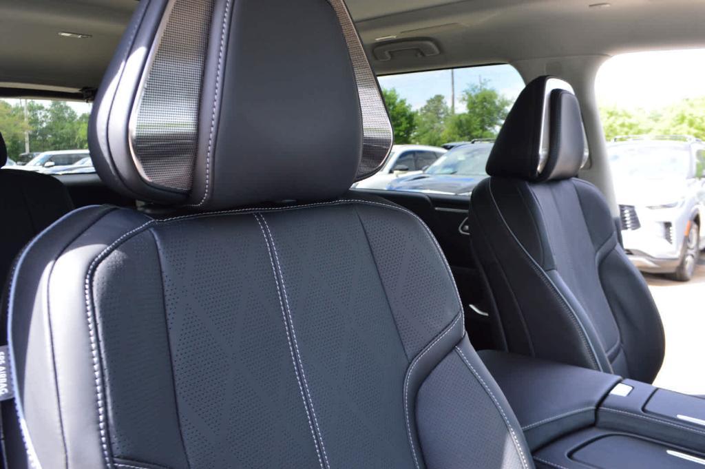 new 2025 INFINITI QX80 car, priced at $102,640