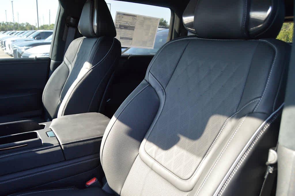 new 2026 INFINITI QX80 car, priced at $117,920