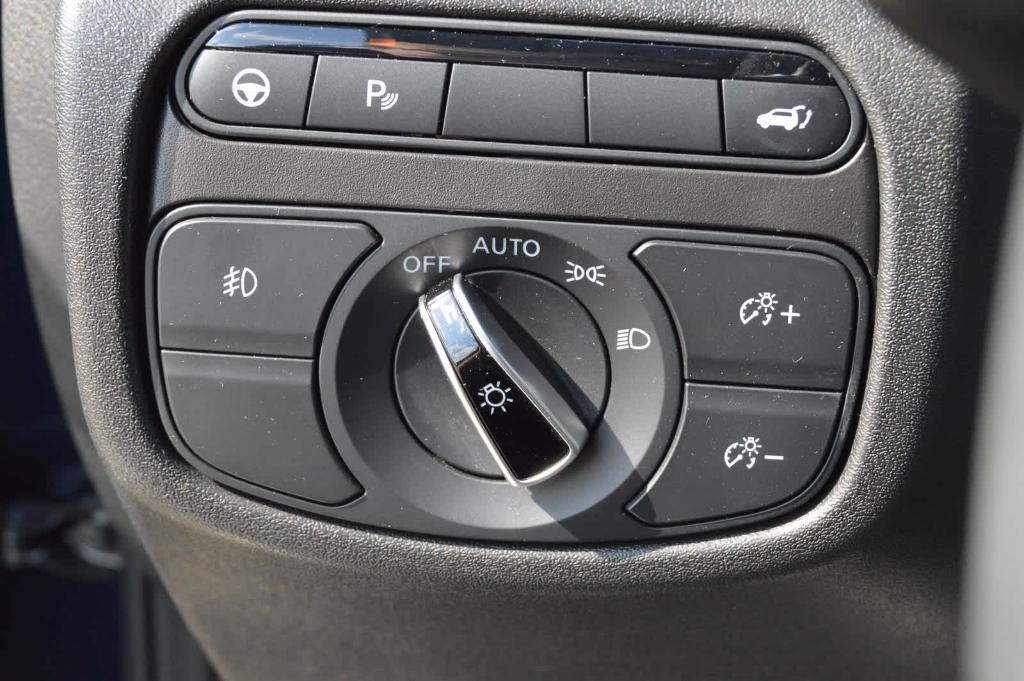 used 2025 INFINITI QX55 car, priced at $38,997