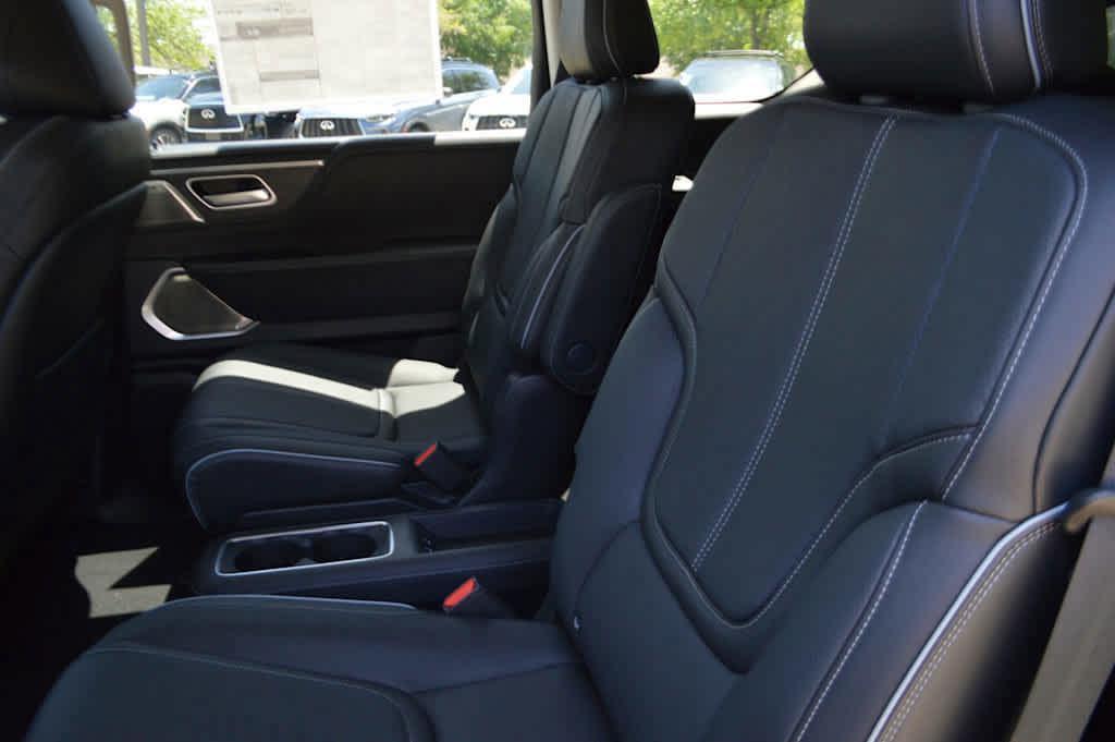 new 2025 INFINITI QX80 car, priced at $107,774