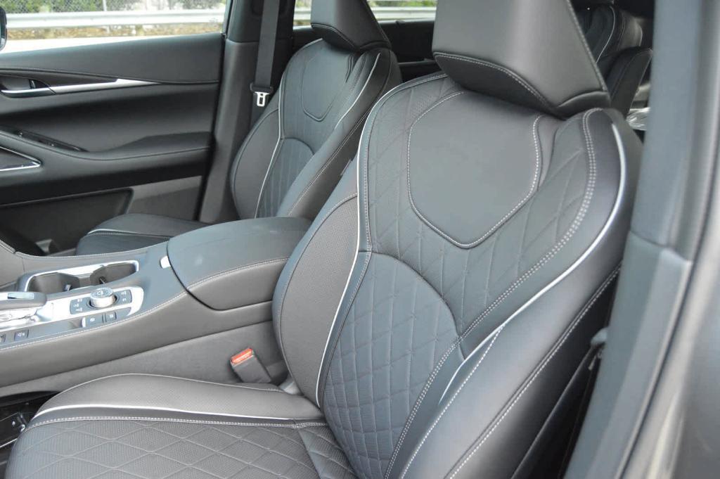 used 2025 INFINITI QX60 car, priced at $53,499
