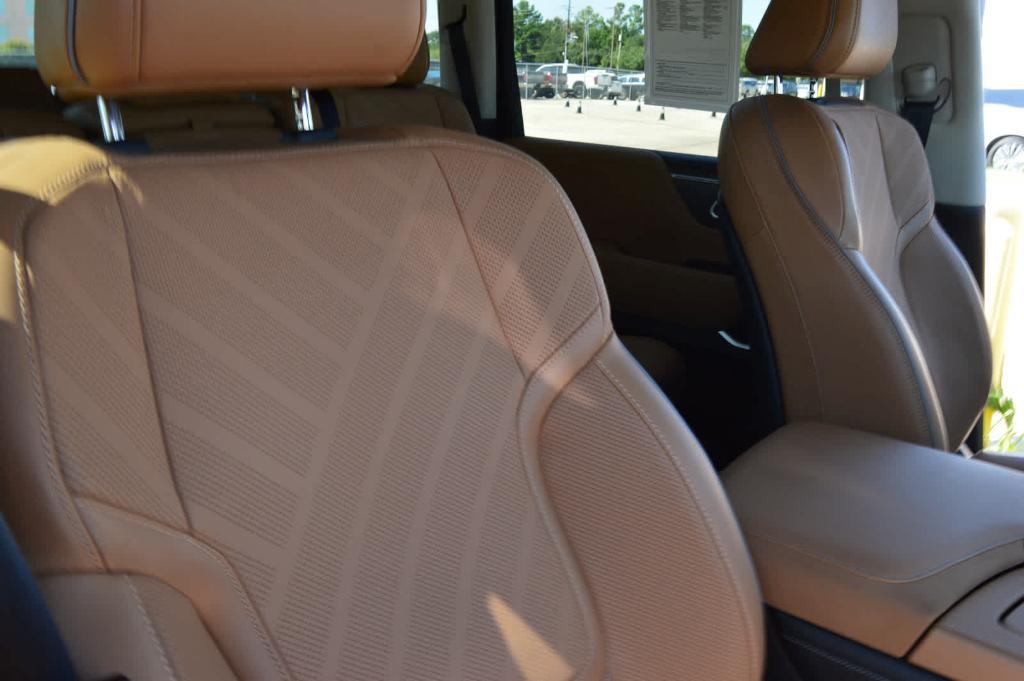 used 2025 INFINITI QX80 car, priced at $74,499