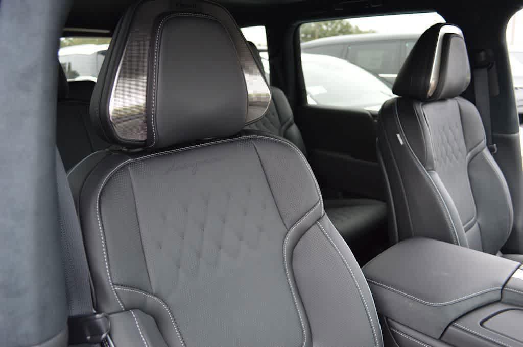 new 2025 INFINITI QX80 car, priced at $112,590