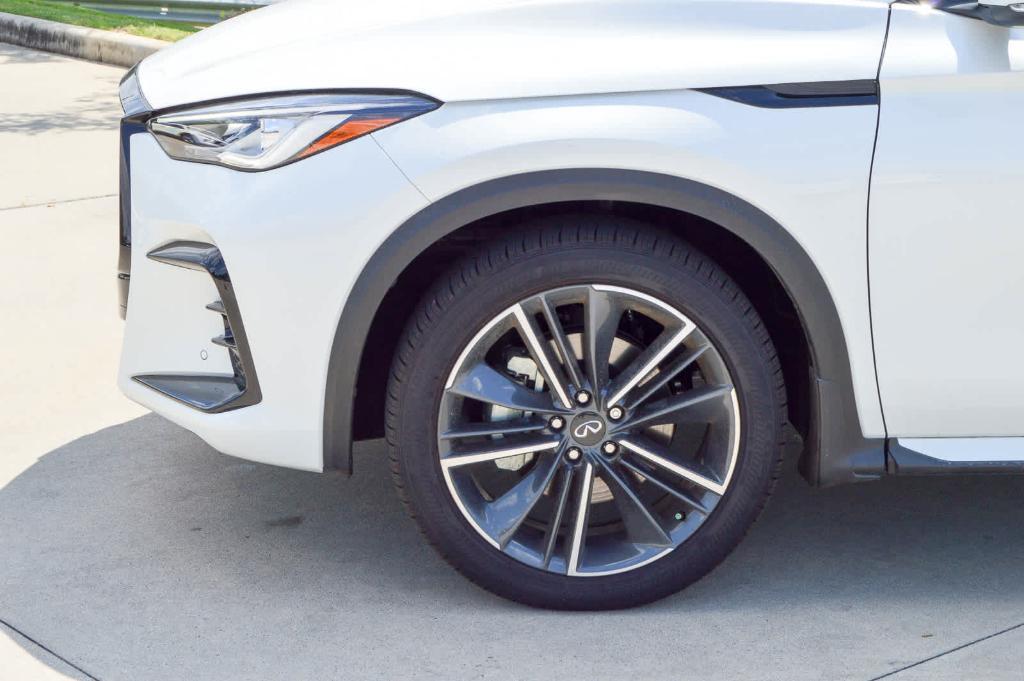 new 2025 INFINITI QX50 car, priced at $55,120