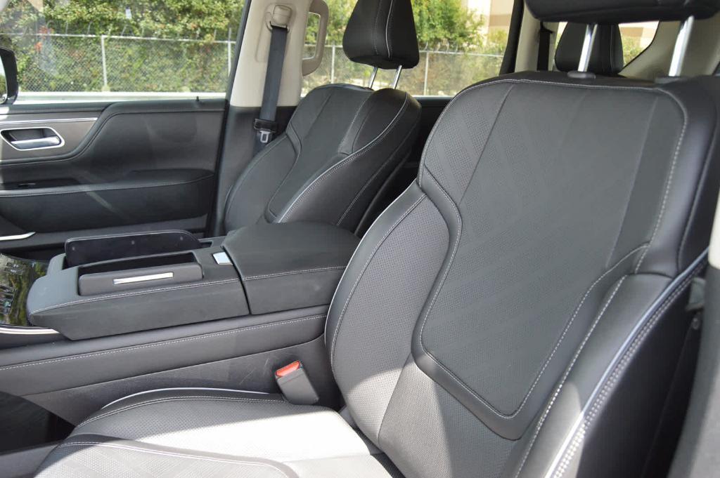 used 2025 INFINITI QX80 car, priced at $76,499
