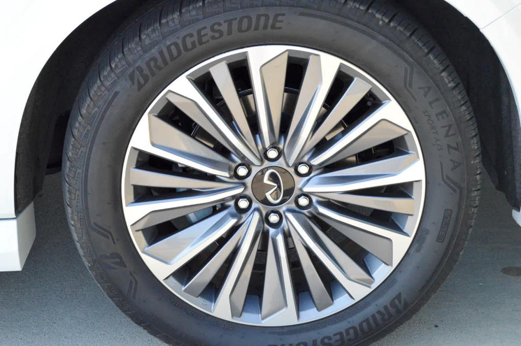 used 2025 INFINITI QX80 car, priced at $82,999