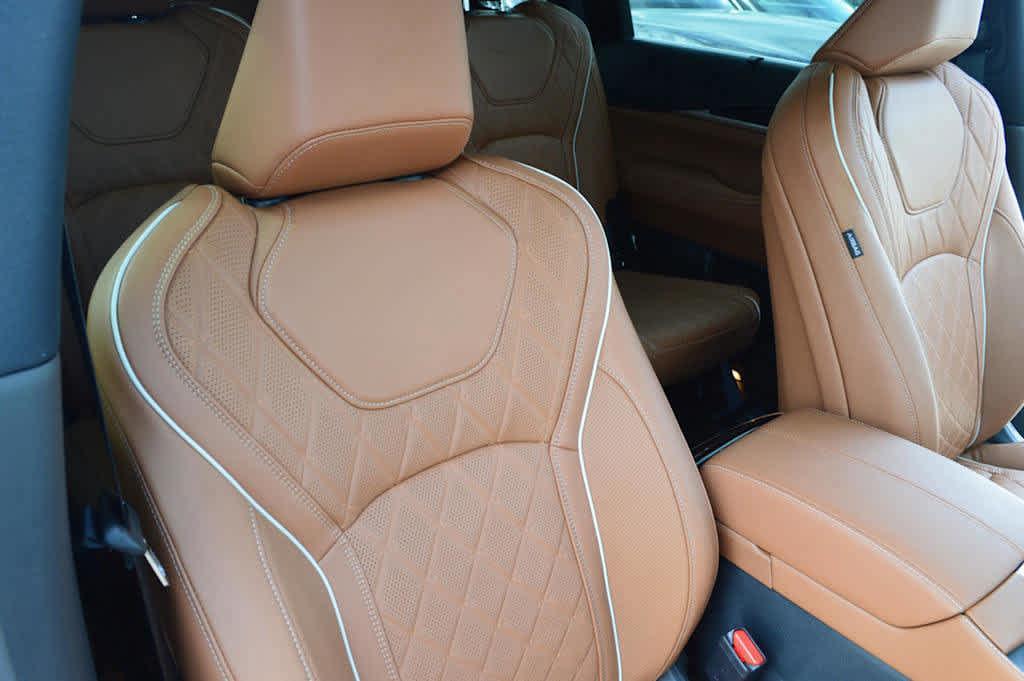 new 2025 INFINITI QX60 car, priced at $69,550