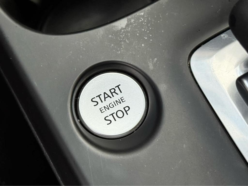 used 2025 INFINITI QX55 car, priced at $39,999