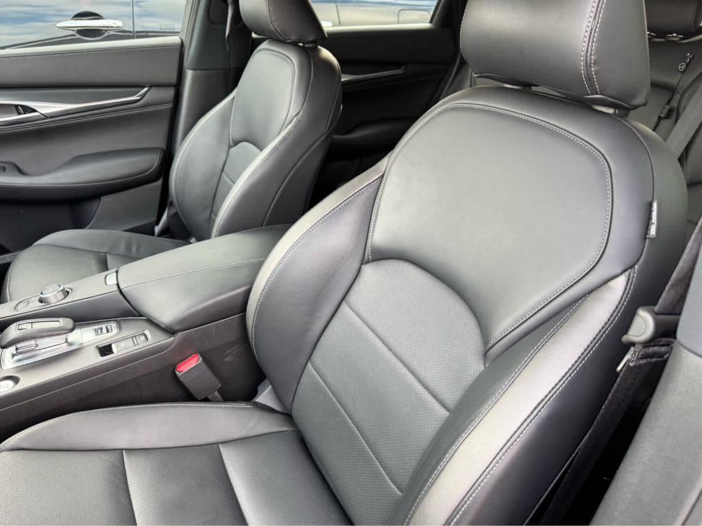 used 2025 INFINITI QX55 car, priced at $39,999