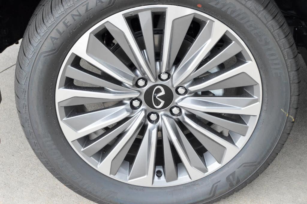 new 2026 INFINITI QX80 car, priced at $95,175