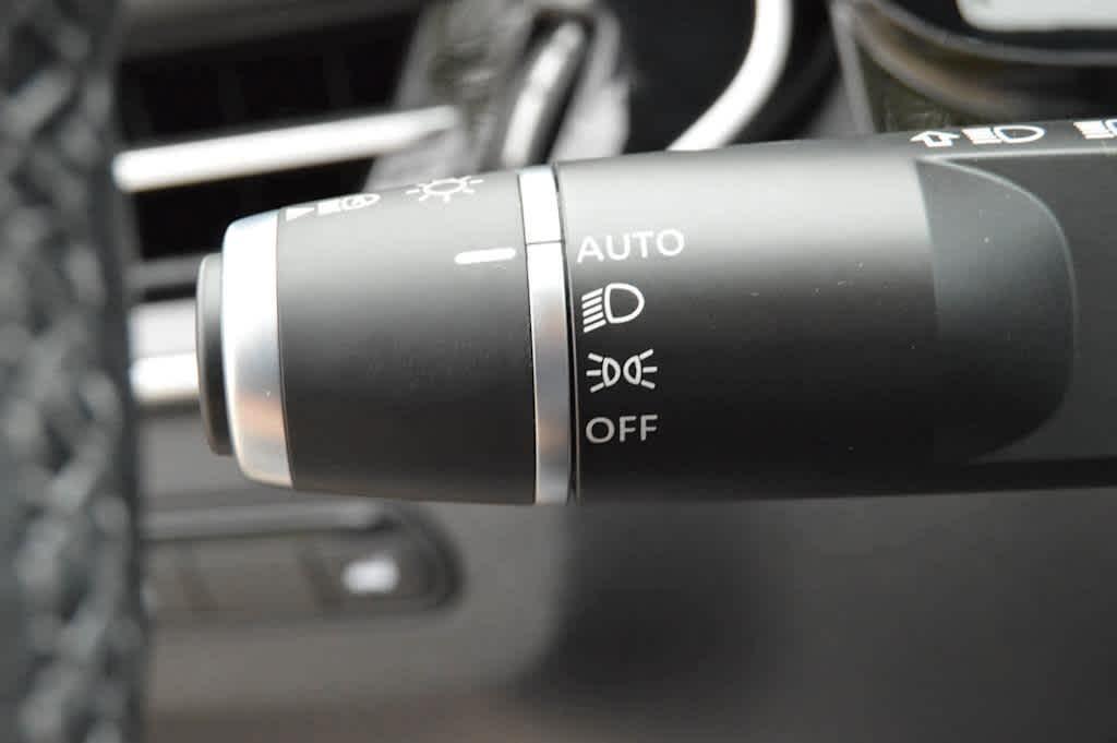 used 2025 INFINITI QX60 car, priced at $51,999